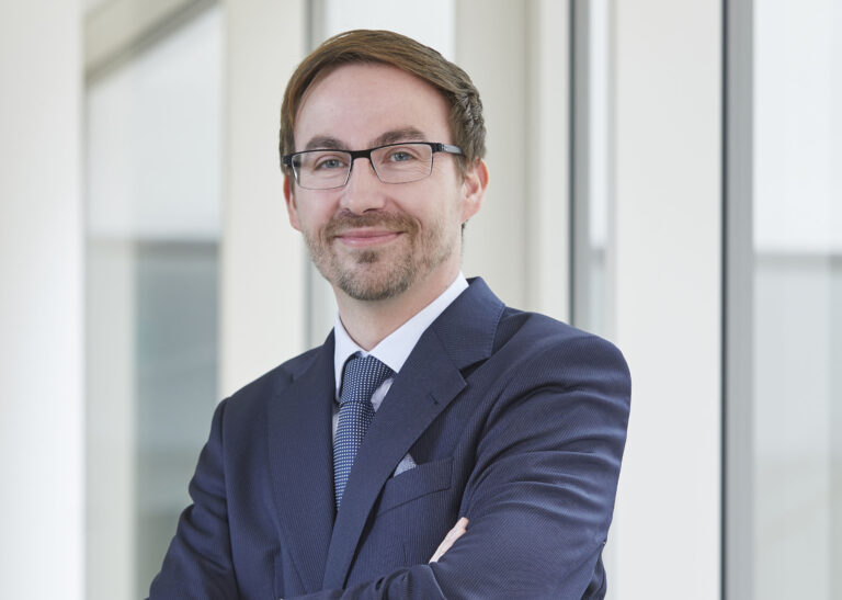 Abteilungsleiter Printed Functionalities Dr. Ralf Zichner am Fraunhofer ENAS im Porträt