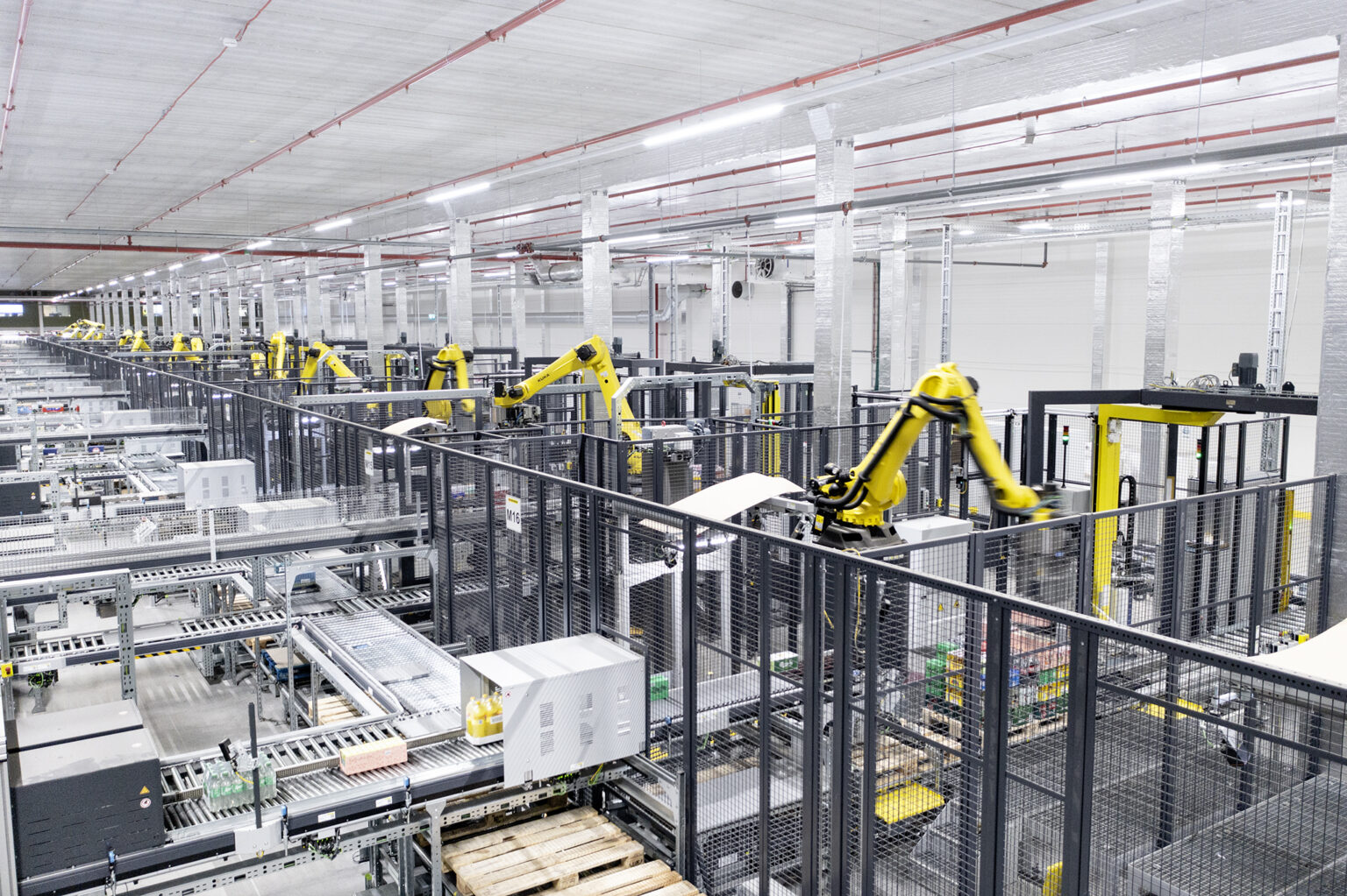 Home | fpt robotics: Industrial automation