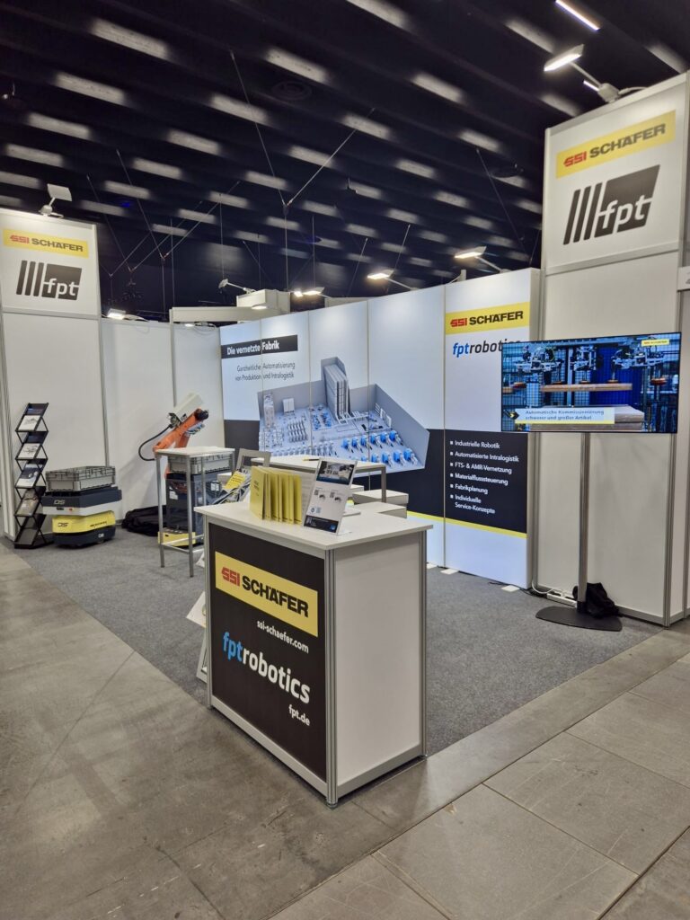 Messestand der Firma fpt robotics auf der movatec in Dornbirn 2026.